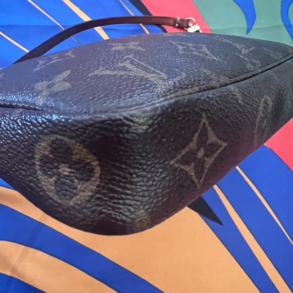 Authentic Preloved Louis Vuitton LV Accessories Pouch Bag Pochette Monogram - Picture 4 of 13
